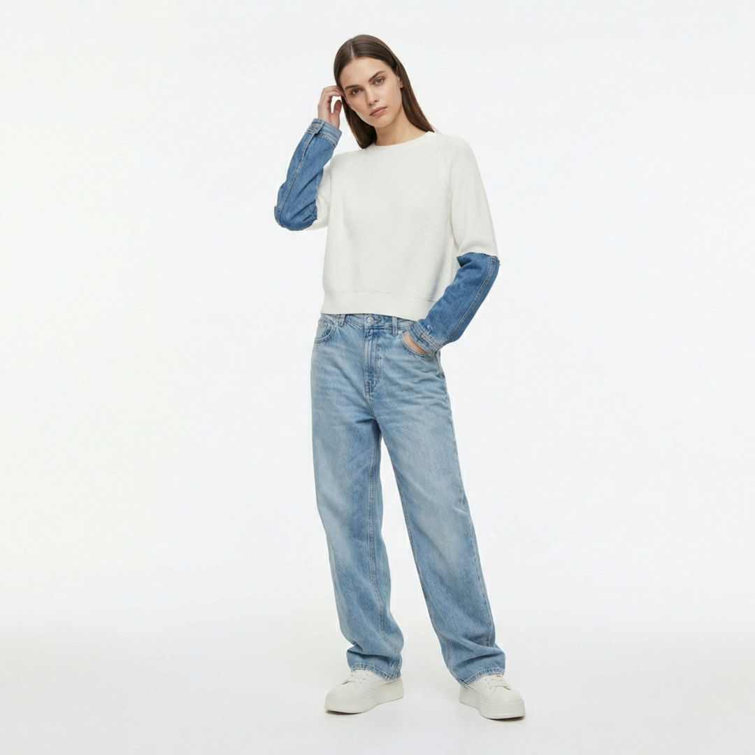Sweatshirt with contrast sleeves