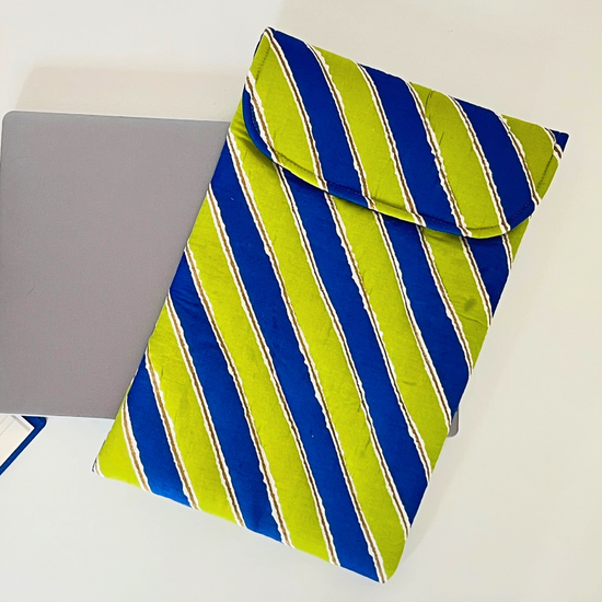 Laptop sleeve